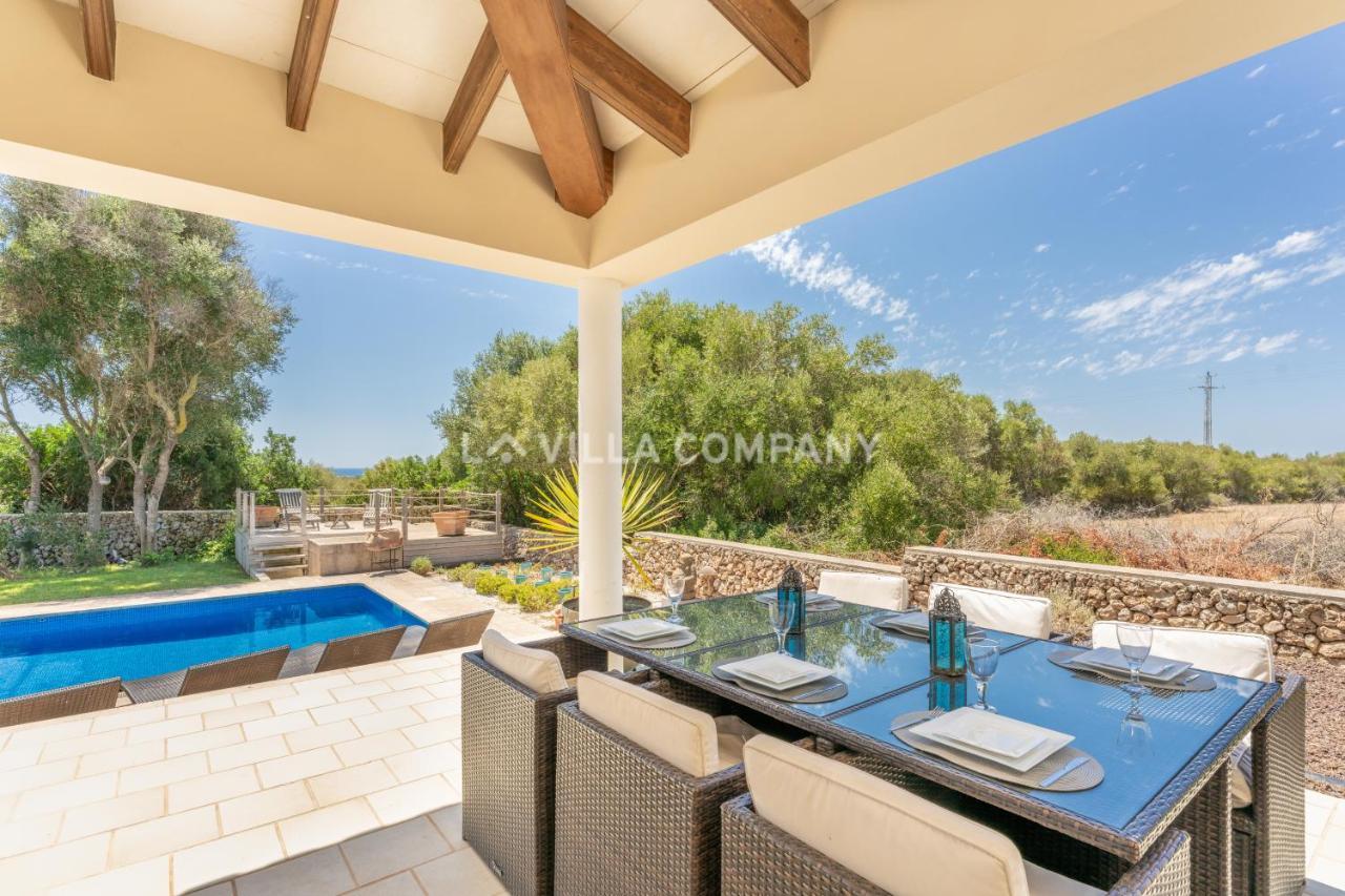 Villa Mala Bay Маон Экстерьер фото