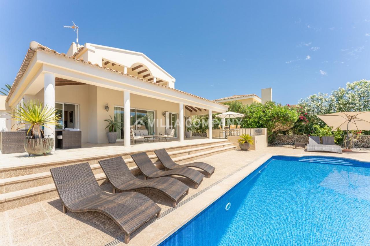 Villa Mala Bay Маон Экстерьер фото