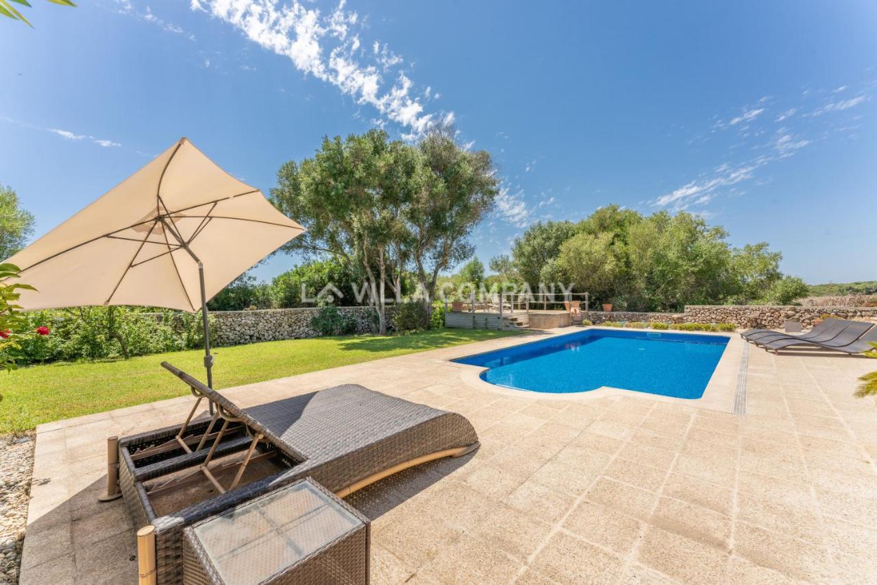 Villa Mala Bay Маон Экстерьер фото