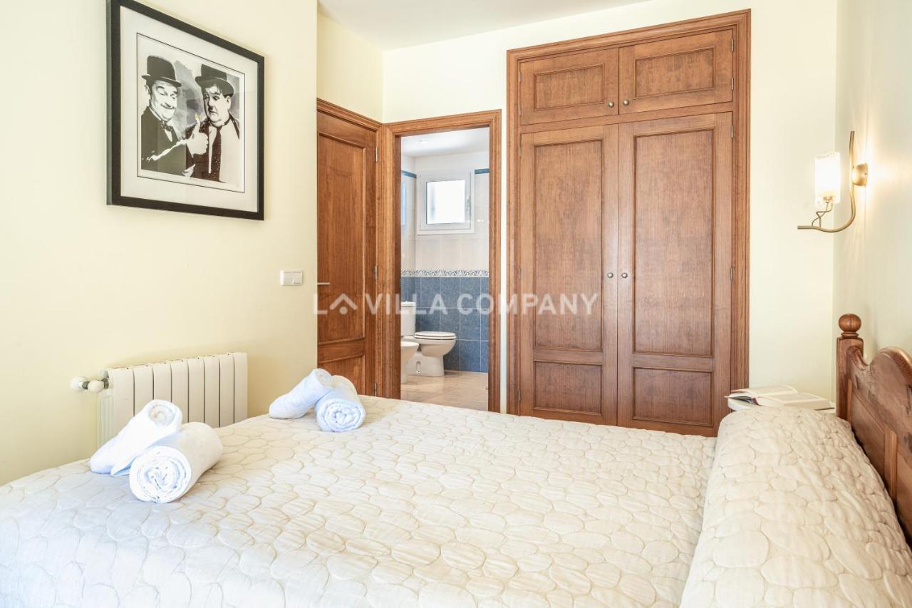 Villa Mala Bay Маон Экстерьер фото
